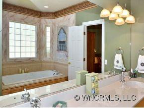 11 BAINBRIDGE COURT - Photo 14