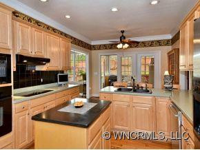 11 BAINBRIDGE COURT - Photo 9