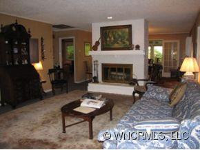 23 Twin Hills Drive - Photo 2