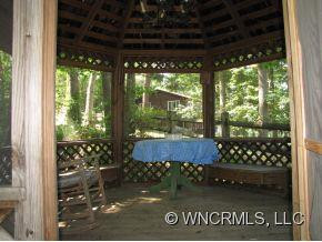 23 Twin Hills Drive - Photo 10