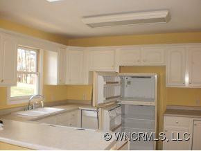 115 Woodburn Drive - Photo 6