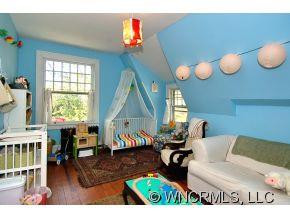 149 Hillside Street - Photo 13
