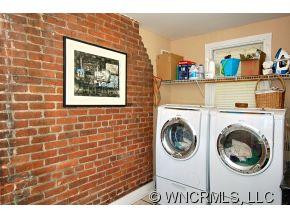 149 Hillside Street - Photo 16