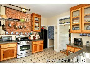 149 Hillside Street - Photo 7