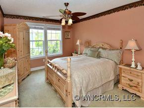 211 GREEN MEADOW LANE - Photo 11