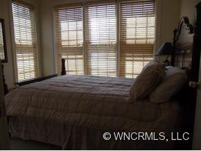 5049 Mountain Glen Condominium - Photo 13