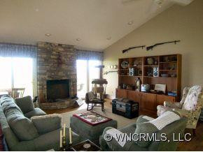 802 Peregrine Drive - Photo 9