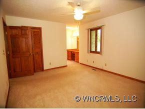 1028 W. BLUE RIDGE ROAD - Photo 8