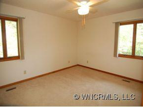 1028 W. BLUE RIDGE ROAD - Photo 10
