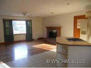 203 RED BOW LANE - Photo 9