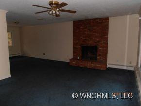 84 Robinson Drive - Photo 4