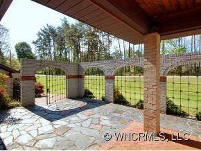 5 WEST RIDGEWAY DRIVE - Photo 2