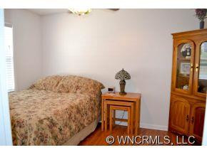 111 Cross Creek Drive - Photo 9