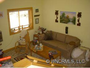 89 Sara Ridge Road - Photo 17
