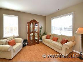 30 WOODFERN ROAD - Photo 2