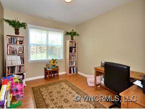30 WOODFERN ROAD - Photo 7