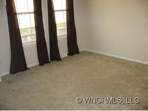 109 FORESTWAY LANE - Photo 11