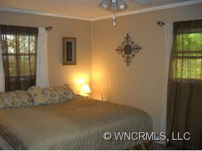 23 Moore Ave - Photo 11