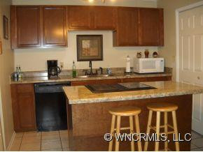 23 Moore Ave - Photo 6