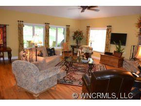 300 Sanctuary Drive - Photo 11