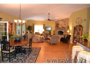 300 Sanctuary Drive - Photo 16