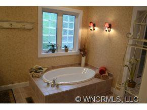 300 Sanctuary Drive - Photo 20