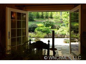 300 Sanctuary Drive - Photo 7