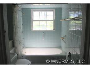 326 Erskine Road - Photo 16