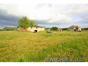 1757 Pilot Mountain Road - Photo 4