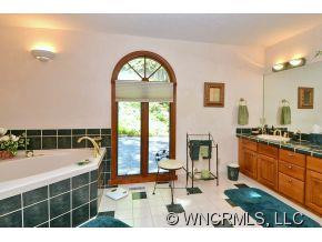 28 Hickory Vista Lane - Photo 9