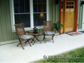 17 Roselyn Way - Photo 2