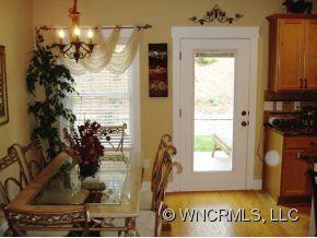 17 Roselyn Way - Photo 11