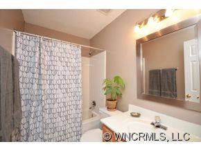 303 Springfield Court - Photo 16
