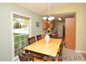 303 Springfield Court - Photo 6