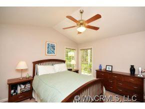303 Springfield Court - Photo 9