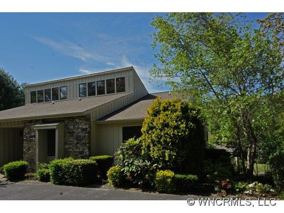 2109 HILLBILLY LANE - UNIT A