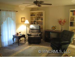 11 Hillview Road - Photo 5
