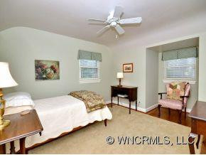 6 REYNOLDS PLACE - Photo 13