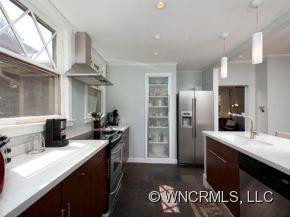 266 HILLSIDE STREET - Photo 5