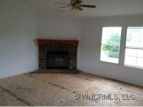 18 Sweet Briar Path Way - Photo 4