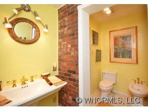 64 Woodbury Road - Photo 12