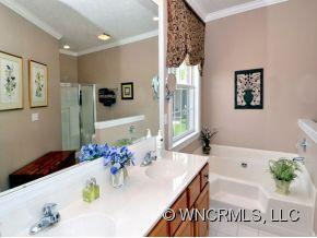 611 CARRIAGE COMMONS DRIVE - Photo 12