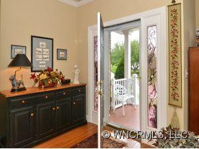 611 CARRIAGE COMMONS DRIVE - Photo 4