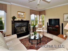611 CARRIAGE COMMONS DRIVE - Photo 5