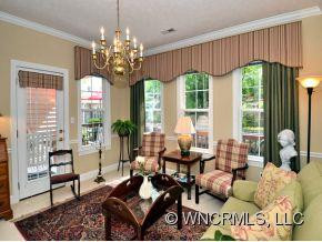 611 CARRIAGE COMMONS DRIVE - Photo 6