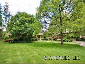 402 VANDERBILT ROAD - Photo 2