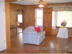 17 W. Holden Street - Photo 6