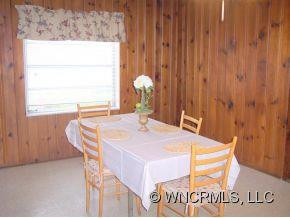 17 W. Holden Street - Photo 8