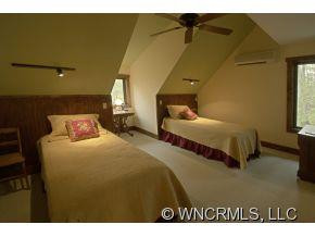 187 Unvquolad Court - Photo 11