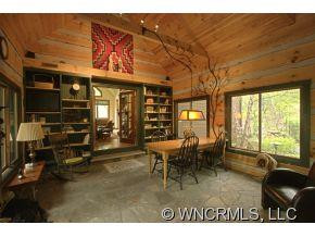 187 Unvquolad Court - Photo 3
